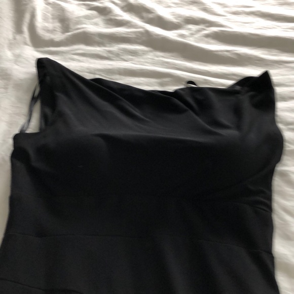 Dress black. - Picture 4 of 5
